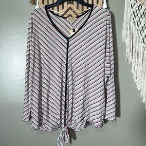 Democracy women’s blouse size XL
